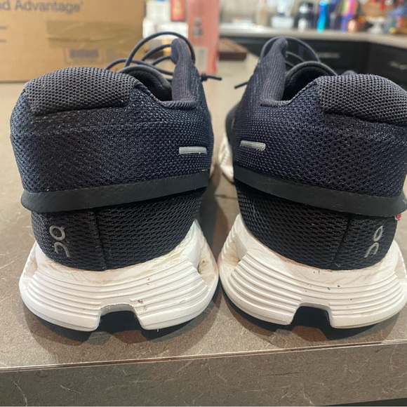 On Running Women’s Black and White Athletic Shoes - Picture 3 of 7